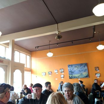 Bread and Ink Cafe - Back Seating Area - Breakfast & Brunch Near Me - Portland, Oregon