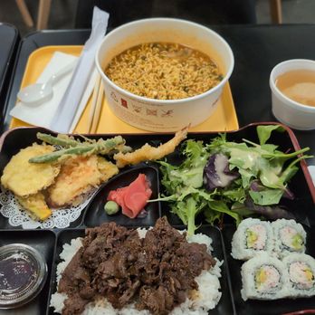 MUKGO - Sushi Bars Near Me - Santa Clarita, California MUKGO - Sushi Bars Near Me - Santa Clarita, California