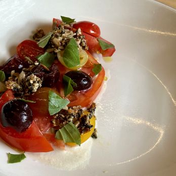 Grove - heirloom tomato - New American Near Me - Grand Rapids, Michigan Grove - heirloom tomato - New American Near Me - Grand Rapids, Michigan
