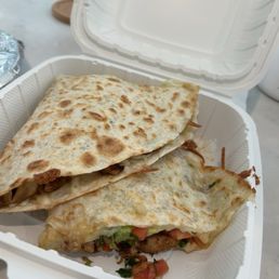 Super Flour Quesadilla (Harina)*. Very good. Lots of toppings