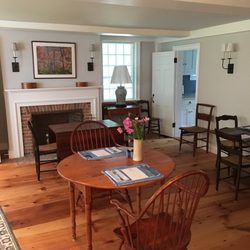 New Concord Bed and Breakfast - The dining room.