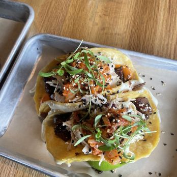 Avenue American Bistro - Korean BBQ tacos - Sports Bars Near Me - Wayne, Michigan