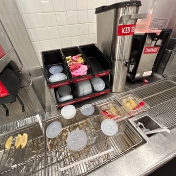 In-N-Out Burger - Bad upkeep - Burgers Near Me - San Jose, California In-N-Out Burger - Bad upkeep - Burgers Near Me - San Jose, California