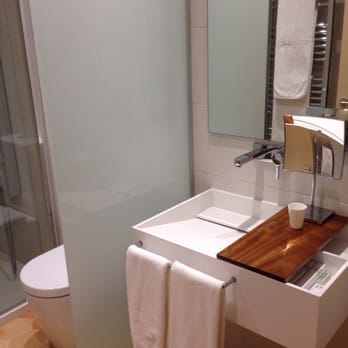Art Hotel Palma - Stylish bathrooms - Hotels Near Me - Palma de Mallorca, PM