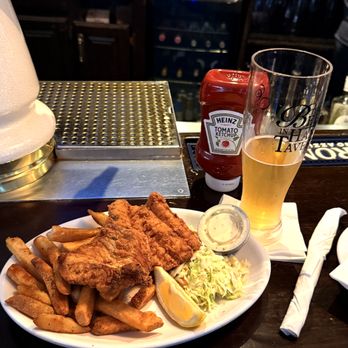 The Bell In Hand - Fish & Chips and Beer - Lounges Near Me - Boston, Massachusetts