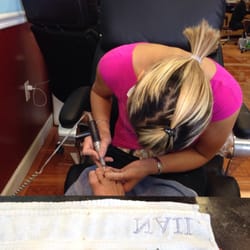 Skylines Nails & Spa