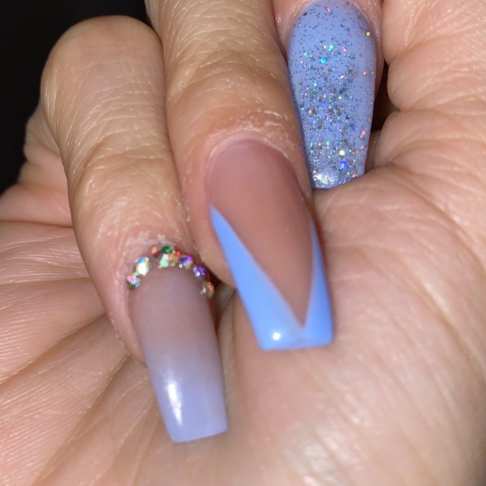 Tee Nails - Nails - Nail Salons Near Me - Chicago, Illinois
