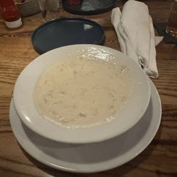 Willy's Ale Room - Bowl of clam chowder