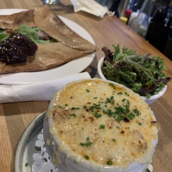 Le Billig - French onion soup - Creperies Near Me - Quebec City, Quebec
