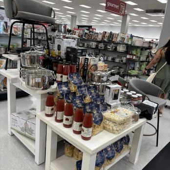 Winners - Department Stores Near Me - Burnaby, British Columbia
