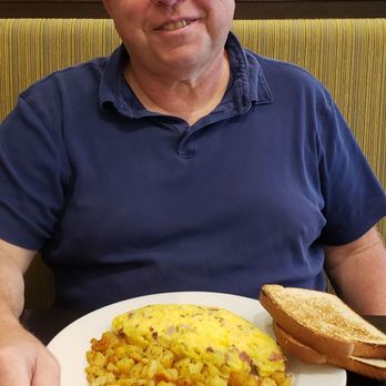 Brunch Cafe-St.Charles - Me with my meat omellete! - Breakfast & Brunch Near Me - St. Charles, Illinois