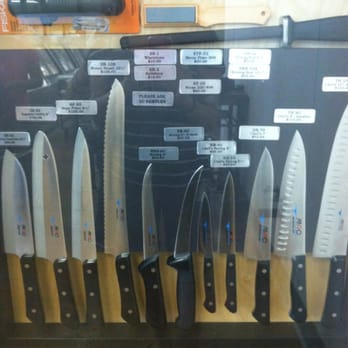 Sunh Fish - Large variety of knives - Seafood Markets Near Me - Sacramento, California
