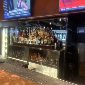 Sweetwater Tavern And Grille - Clean bar area - American Near Me - Chicago, Illinois Sweetwater Tavern And Grille - Clean bar area - American Near Me - Chicago, Illinois