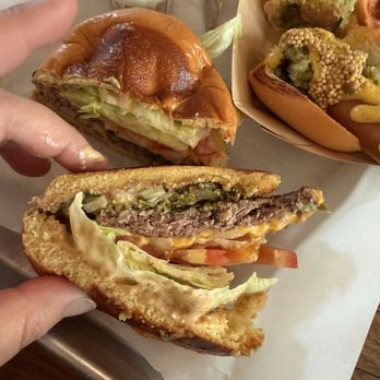 Jumbo's Win Win - Jumbos burger - Burgers Near Me - Philo, California