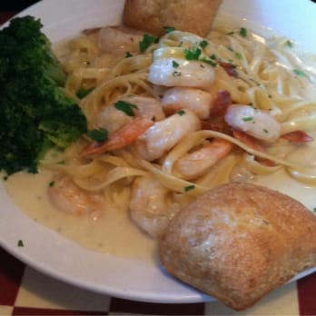 Giordano's - Shrimp Alfredo - Pizza Near Me - Naperville, Illinois