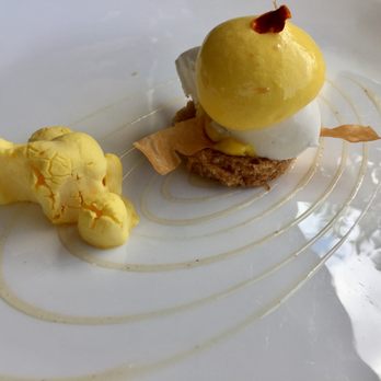 El Carmen de Montesión - Toledo Memories: saffron and cheese ice cream over a spiced cake - Signature Cuisine Near Me - Toledo, TO