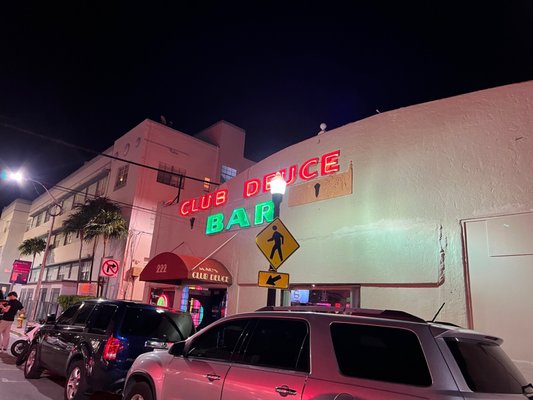 Mac's Club Deuce by null
