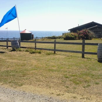 Pacific Star Winery - Look for the flags on Hwy 1 just as you are leaving Fort Bragg - Wineries Near Me - Fort Bragg, California Pacific Star Winery - Look for the flags on Hwy 1 just as you are leaving Fort Bragg - Wineries Near Me - Fort Bragg, California