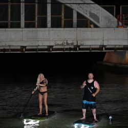 Kealohi Surf - Night paddle boarding - Hawaii