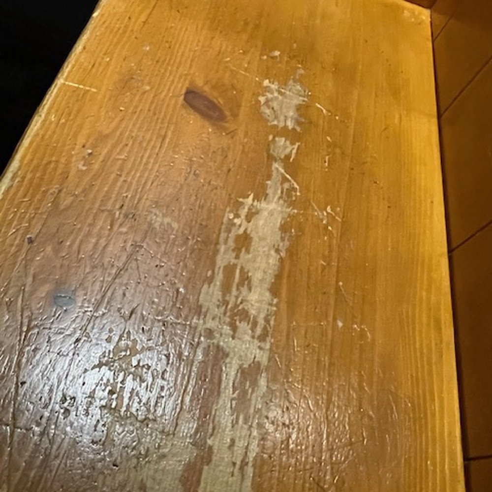Machine Shed Restaurant - Worn out, run down, tables and benches - American Near Me - Appleton, Wisconsin Machine Shed Restaurant - Worn out, run down, tables and benches - American Near Me - Appleton, Wisconsin