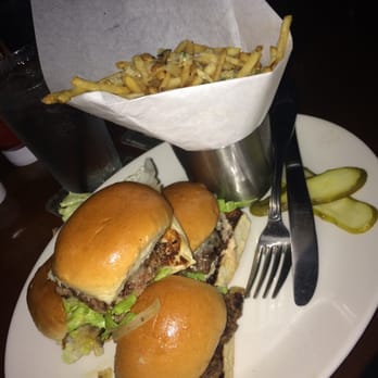 Yard House - Sliders with garlic fries! - Bars Near Me - San Antonio, Texas Yard House - Sliders with garlic fries! - Bars Near Me - San Antonio, Texas