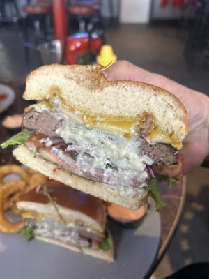 Murray's Saloon & Eatery by null