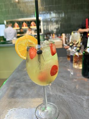 Slowly Restaurant and Lounge by null