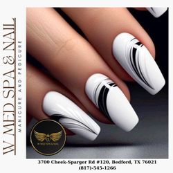 De'Lavis Nail Boutique and Spa