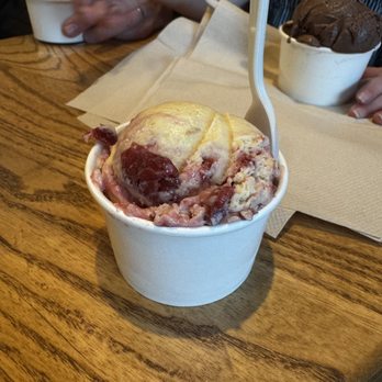 Coneflower Creamery - Ice Cream & Frozen Yogurt Near Me - Omaha, Nebraska