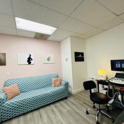 Forever Yours Ultrasound - Ultrasound Room