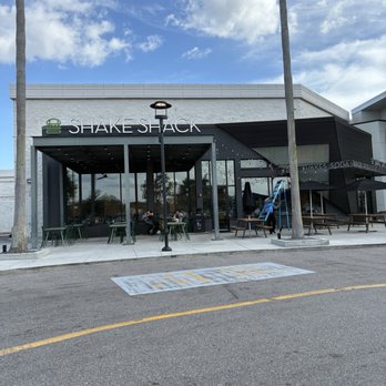 Shake Shack Florida Mall - Fast Food Near Me - Orlando, Florida Shake Shack Florida Mall - Fast Food Near Me - Orlando, Florida