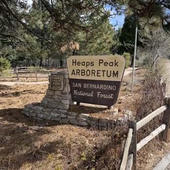 Heaps Peak Arboretum  - signage - Botanical Gardens Near Me - Lake Arrowhead, California