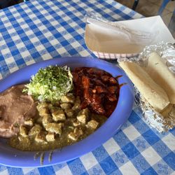 Tortilleria Mi Tierra - Chile colorado, chile verde