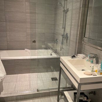 Park South Hotel - I'm Japanese I love this combo. Shower and tub same room! Bring some bath salt - Hotels Near Me - New York, New York Park South Hotel - I'm Japanese I love this combo. Shower and tub same room! Bring some bath salt - Hotels Near Me - New York, New York