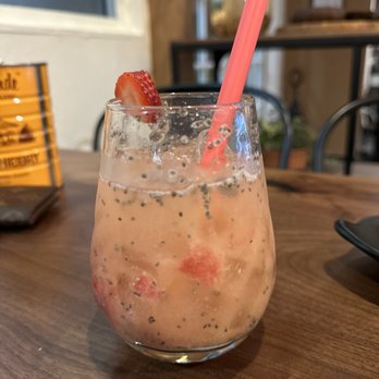 Pho Ever - Alhambra - Strawberry Dream, Creamy , fruity and lemony. Favorite drink - Vietnamese Near Me - Alhambra, California
