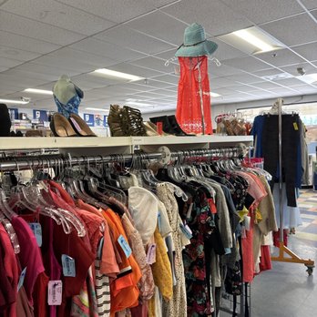 Goodwill Retail Store and Donation Center - Women's selection - Thrift Stores Near Me - Phoenix, Maryland Goodwill Retail Store and Donation Center - Women's selection - Thrift Stores Near Me - Phoenix, Maryland