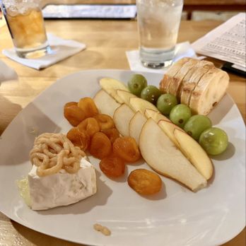 Snallygasters Cafe And Wine Bar - Brie platter - Wine Bars Near Me - Bolivar, West Virginia