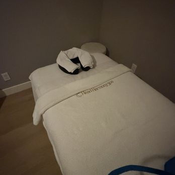 Head Harmony Spa - Massage table - Day Spas Near Me - Rancho Cucamonga, California Head Harmony Spa - Massage table - Day Spas Near Me - Rancho Cucamonga, California