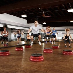 Crunch Fitness - Bakersfield