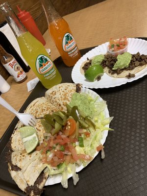 Taqueria No SE Hagan Bolas by null