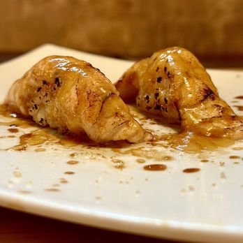 Kusshi - Kusshi Seared Fatty Salmon - Sushi Bars Near Me - Washington, DC, District of Columbia