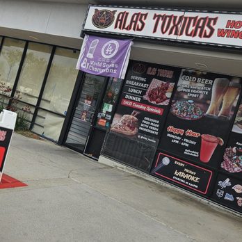 Alas Toxicas - Pizza Near Me - Cerritos, California