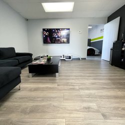 Sorena Car Audio - Waiting Lounge