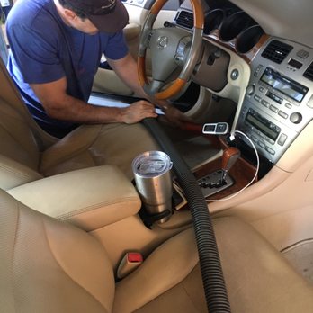 Kwik Kar - FREE vacuum with oil change. We also regulate tire pressure to manufacture's specs, wash exterior windows and top off fluids - Oil Change Stations Near Me - Houston, Texas
