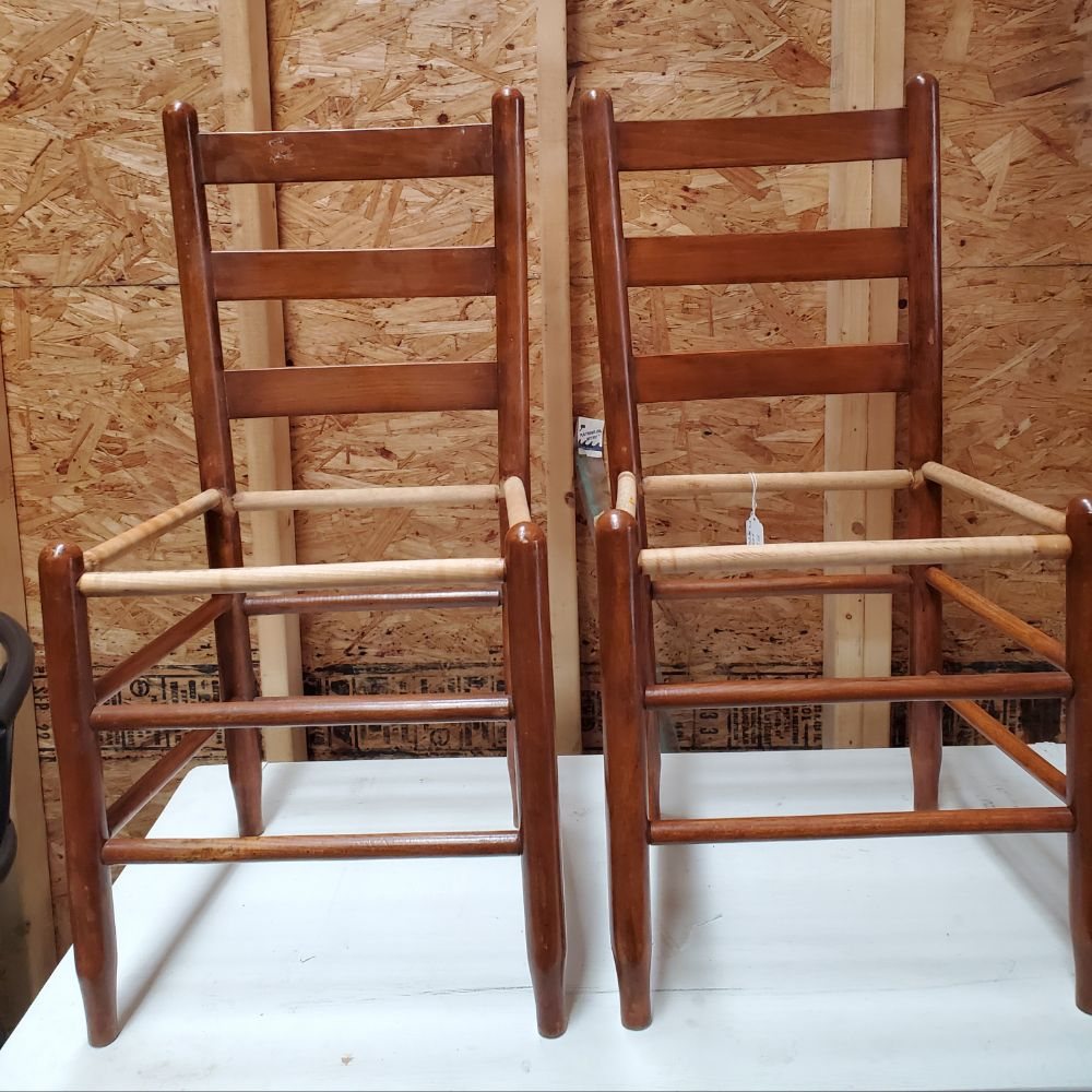 Clara's new and reused shop, Bangor Roadtrippers