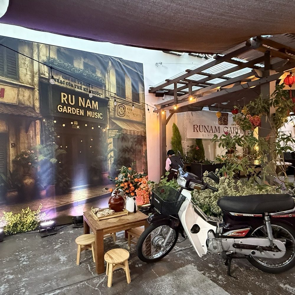 Runam Garden - The backdrops outside of the restaurant. - Coffee & Tea Near Me - Fountain Valley, California Runam Garden - The backdrops outside of the restaurant. - Coffee & Tea Near Me - Fountain Valley, California