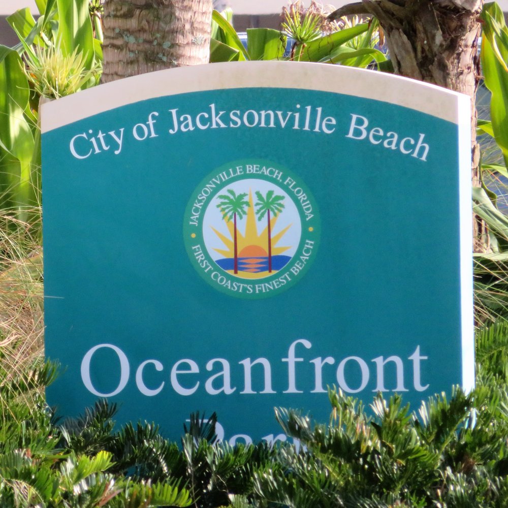 Oceanfront Park - Sign scene along the road near the parking lot entrance - Parks Near Me - Jacksonville Beach, Florida