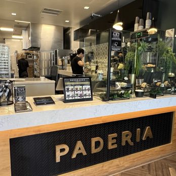Elite Experience, Paderia Bakehouse, Irvine - Love the blk, gold, and pops of greenery! - Yelp Events Near Me - Irvine, California Elite Experience, Paderia Bakehouse, Irvine - Love the blk, gold, and pops of greenery! - Yelp Events Near Me - Irvine, California