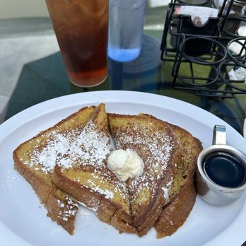 Gillespie Field Cafe - Golden French Toast Breakfast - Breakfast & Brunch Near Me - El Cajon, California