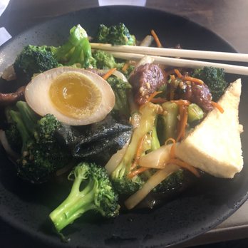 Ramen House - Beef and broccoli (I stole my friends egg and tofu) - Ramen Near Me - Meridian, Idaho